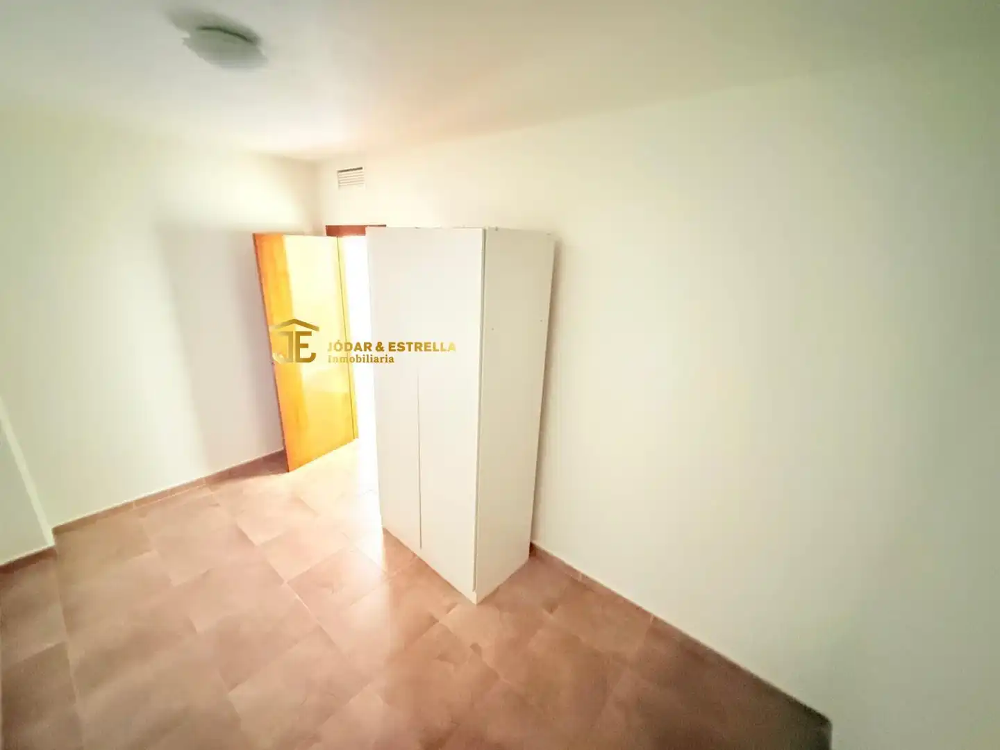 Maisonette zum Verkauf in Lorca mit Klimaanlage, Heizung und Privatgarten