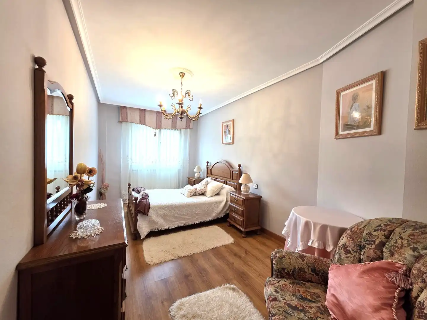 Schlafzimmer von Wohnung zum Verkauf in San Martín del Rey Aurelio mit Heizung, Privatgarten und Parkett