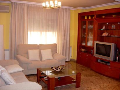 Sala d'estar de Casa o xalet en venda en Miguelturra amb Aire condicionat, Calefacció i Traster