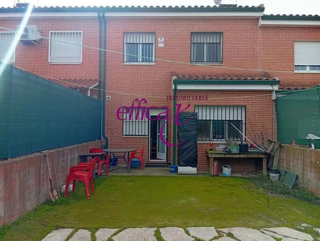 Garden of Houses for sale in Hormigos
