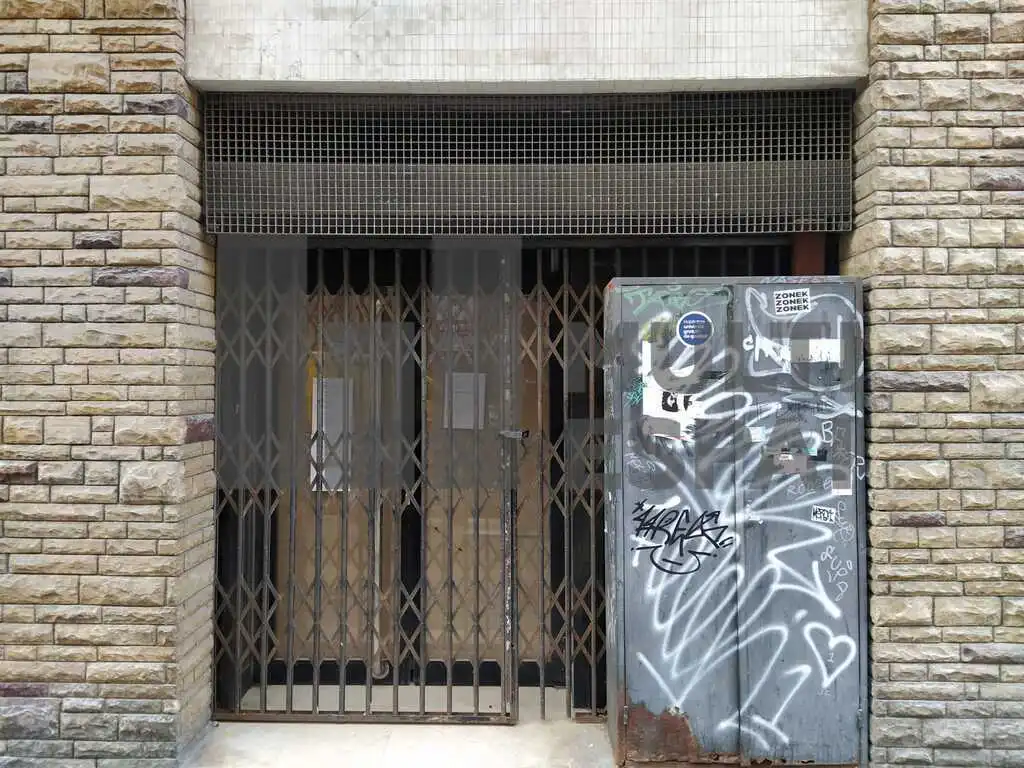 Local de alquiler en Carrer de Còrsega, La Nova Esquerra de l'Eixample
