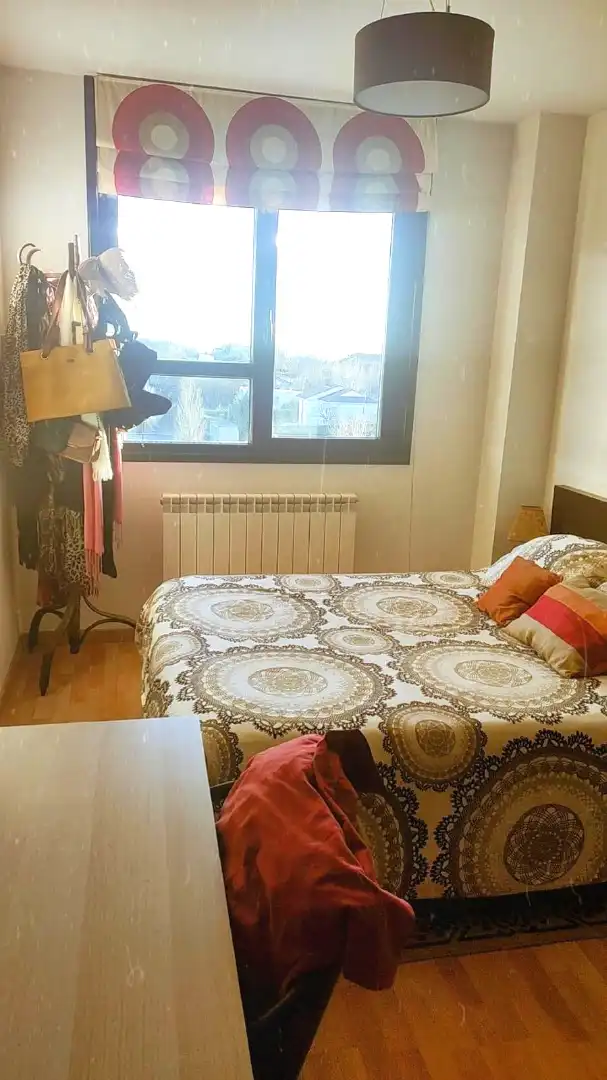 Habitación de Piso en venta en Garrafe de Torío con Calefacción, Parquet y Alarma