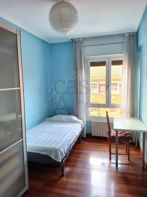 Habitación de Piso en venta en Bilbao  con Calefacción y Trastero