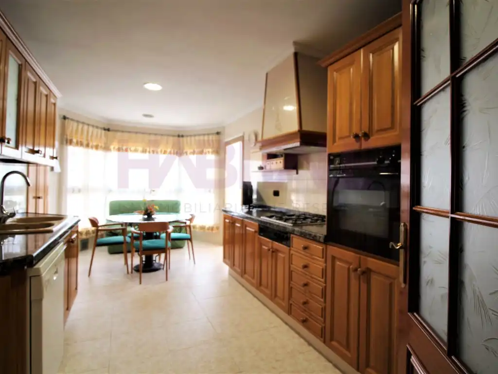 Cocina de Casa o chalet en venta en Chiva con Aire acondicionado, Calefacción y Amueblado