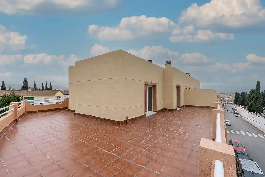 Ático en venta en C/ Torreón, Albolote