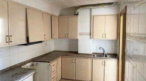 Foto 4 de Apartamento en venta en Calle de Cervantes, 1, Yecla, Murcia