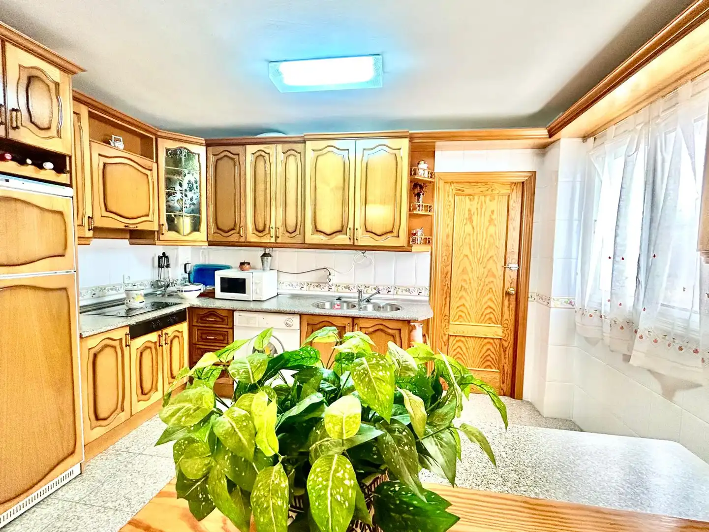 Cocina de Casa adosada en venta en Paterna del Río con Calefacción, Terraza y Trastero