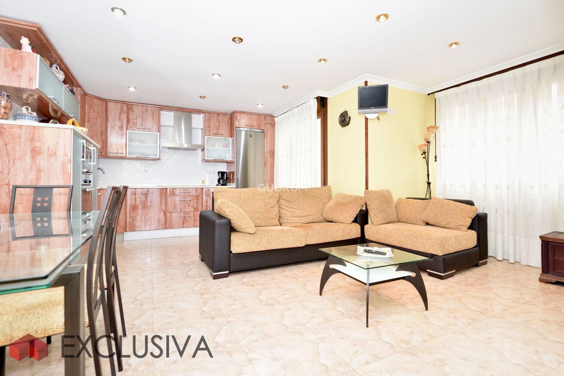 Living room of Flat for sale in Basauri   with Heating and Balcony