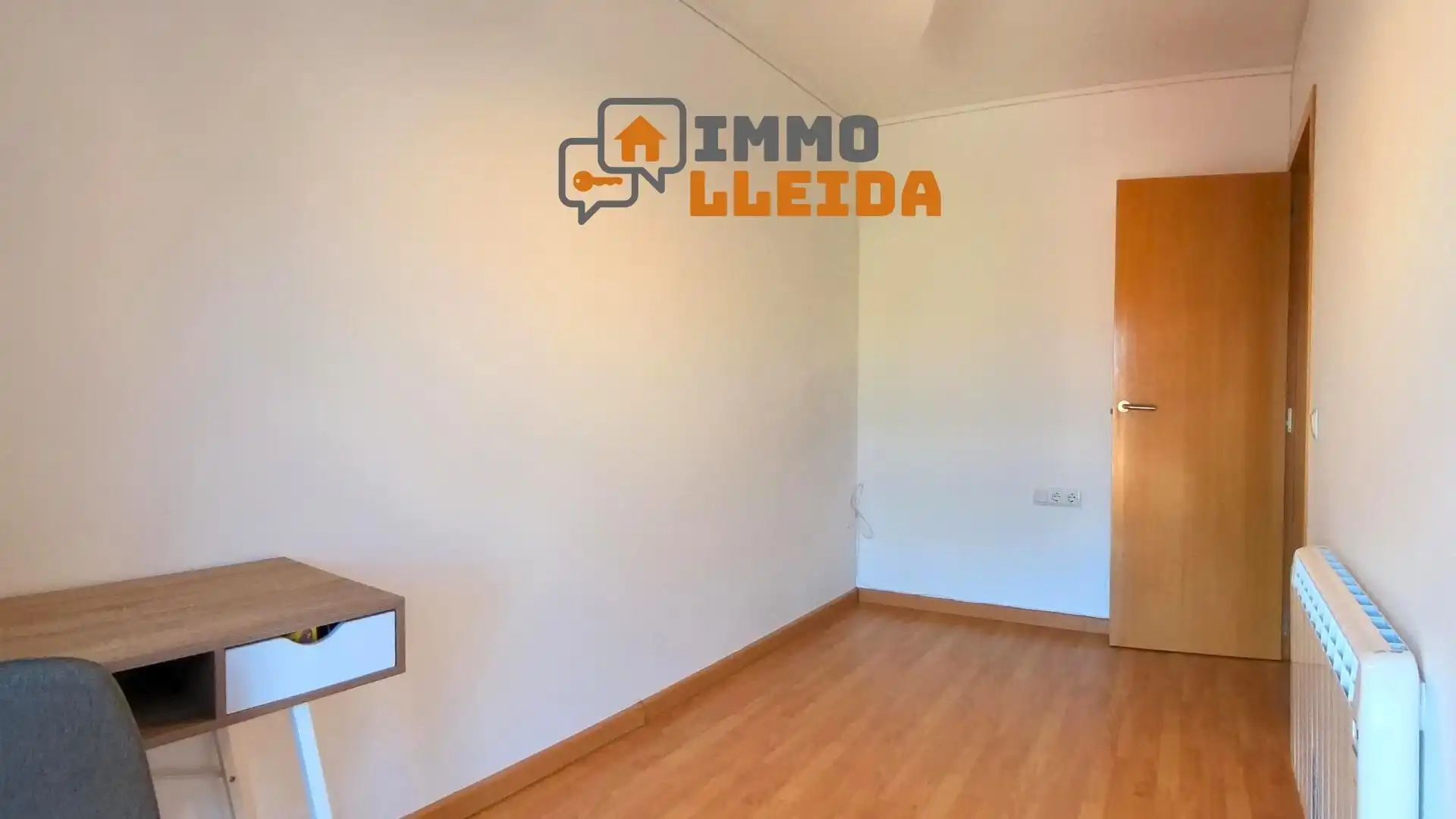 Dormitori de Dúplex en venda en Os de Balaguer amb Calefacció, Terrassa i Traster