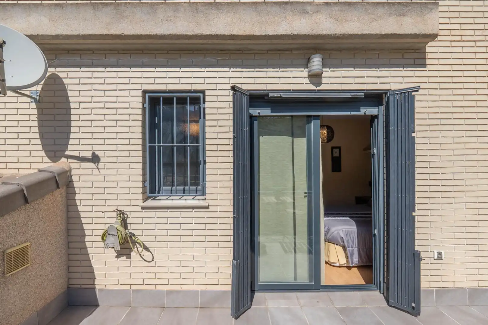 Casa o xalet en venda en Granada amb Calefacció, Terrassa i Traster