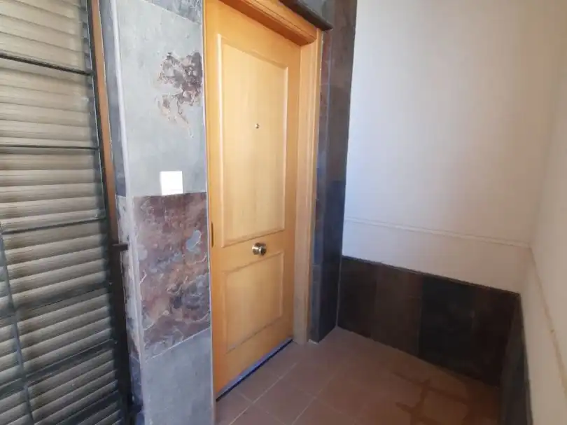 Ground floor with pool for sale in Avenida San Isidro 10