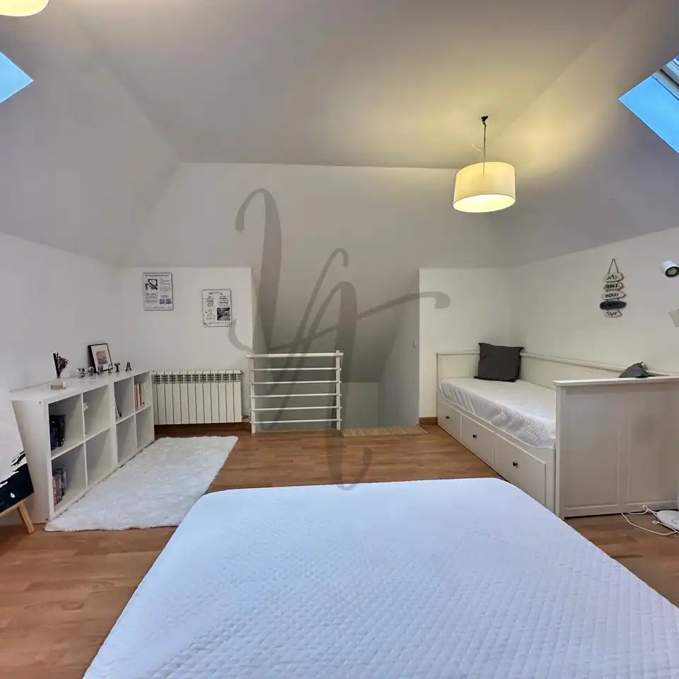 Casa aparellada amb piscina de lloguer a Calle San Martín, imagen 32