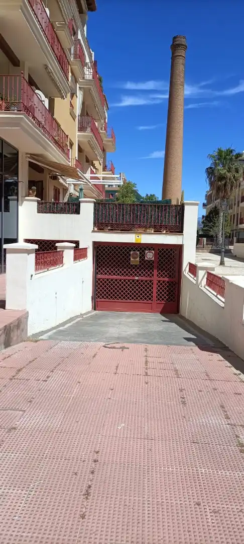 Aparcament de Àtic en venda en Vélez-Málaga amb Aire condicionat, Terrassa i Moblat