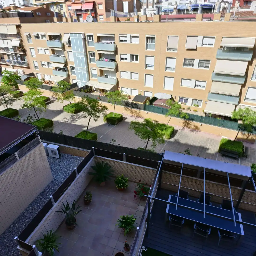 Vista exterior de Piso en venta en Mataró con Aire acondicionado, Calefacción y Terraza