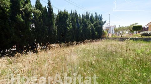 MAGNÍFICA OPORTUNIDAD! TERRENO URBANO Y AMPLIO EN LA PLAYA DE NULES