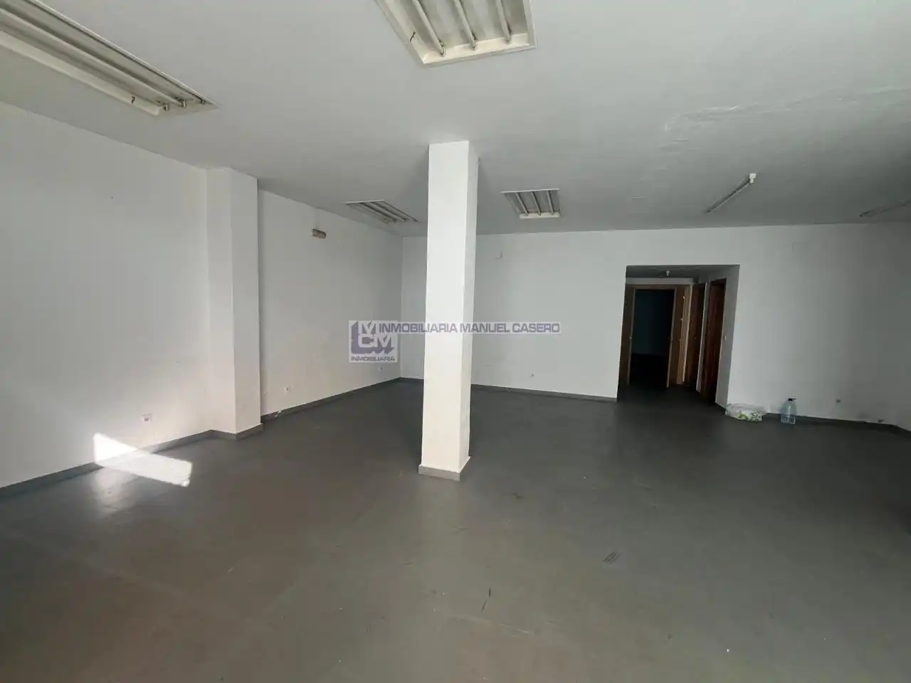 Local comercial en venda a Casco Antiguo, imagen 5