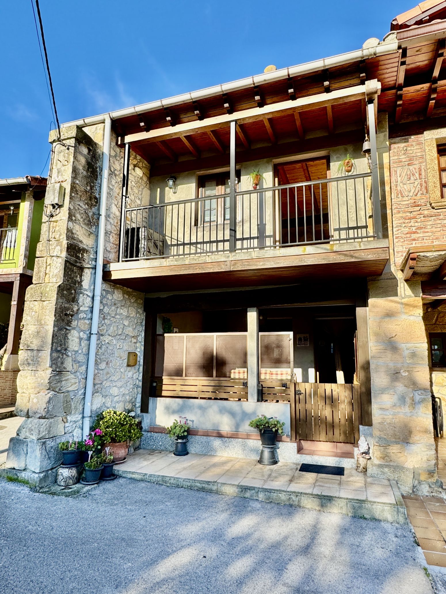 Casa adosada en venta en Hoz de Anero - Bº Estradas, 22, Ribamontán al Monte
