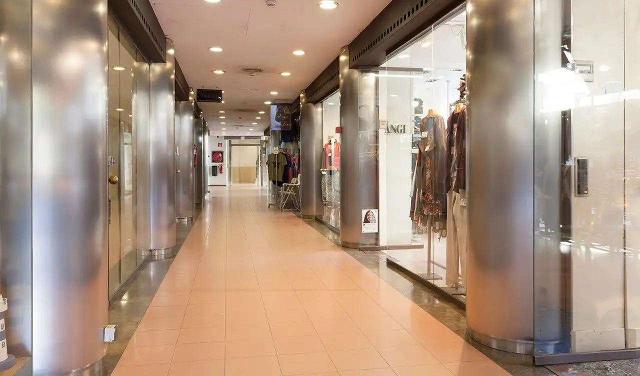 Oficina de alquiler en Sabadell