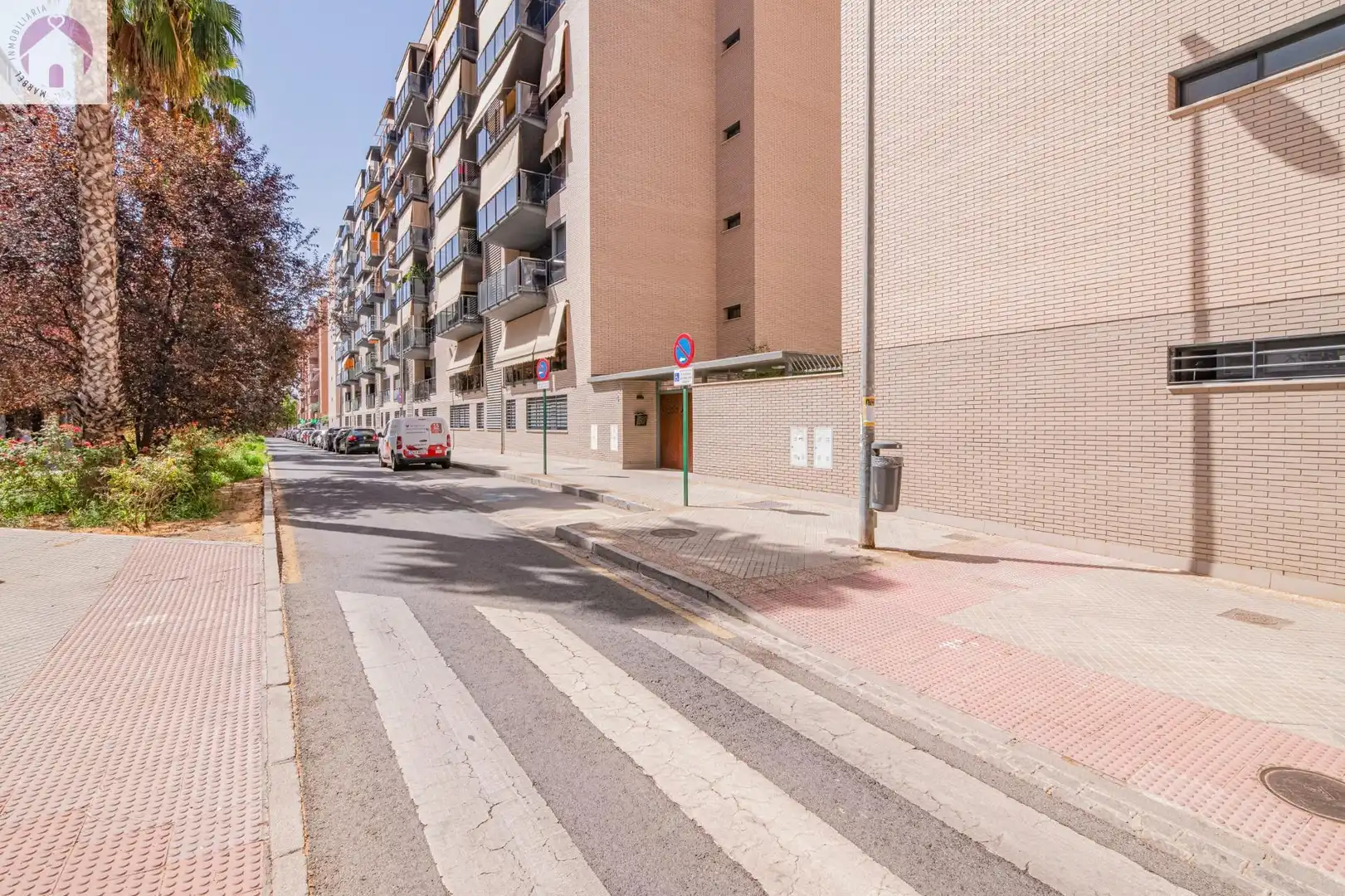 Exterior view of Flat for sale in Granada  with Air Conditioner, Heating and Terrace