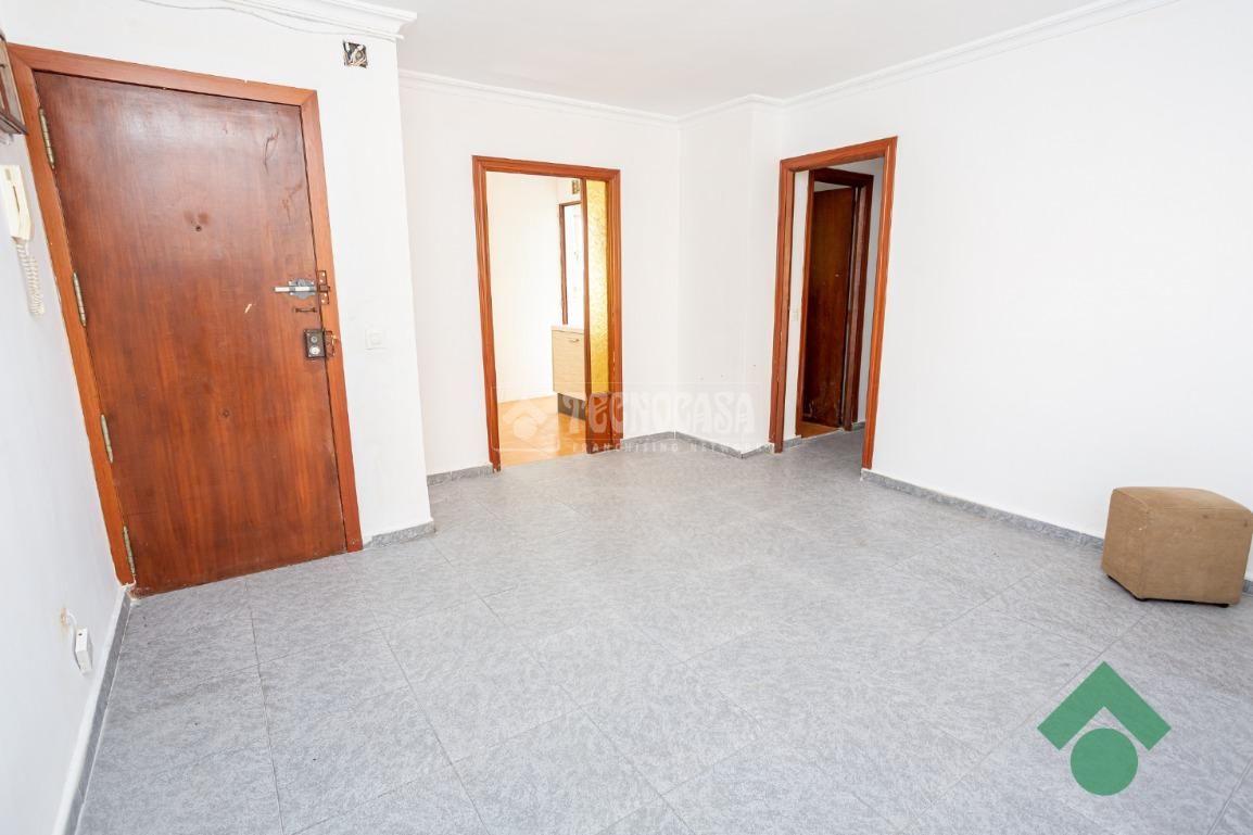 Flat for sale in Algeciras  with Balcony