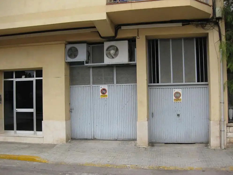 Aparcament amb ascensor en venda a La Granada, imagen 2