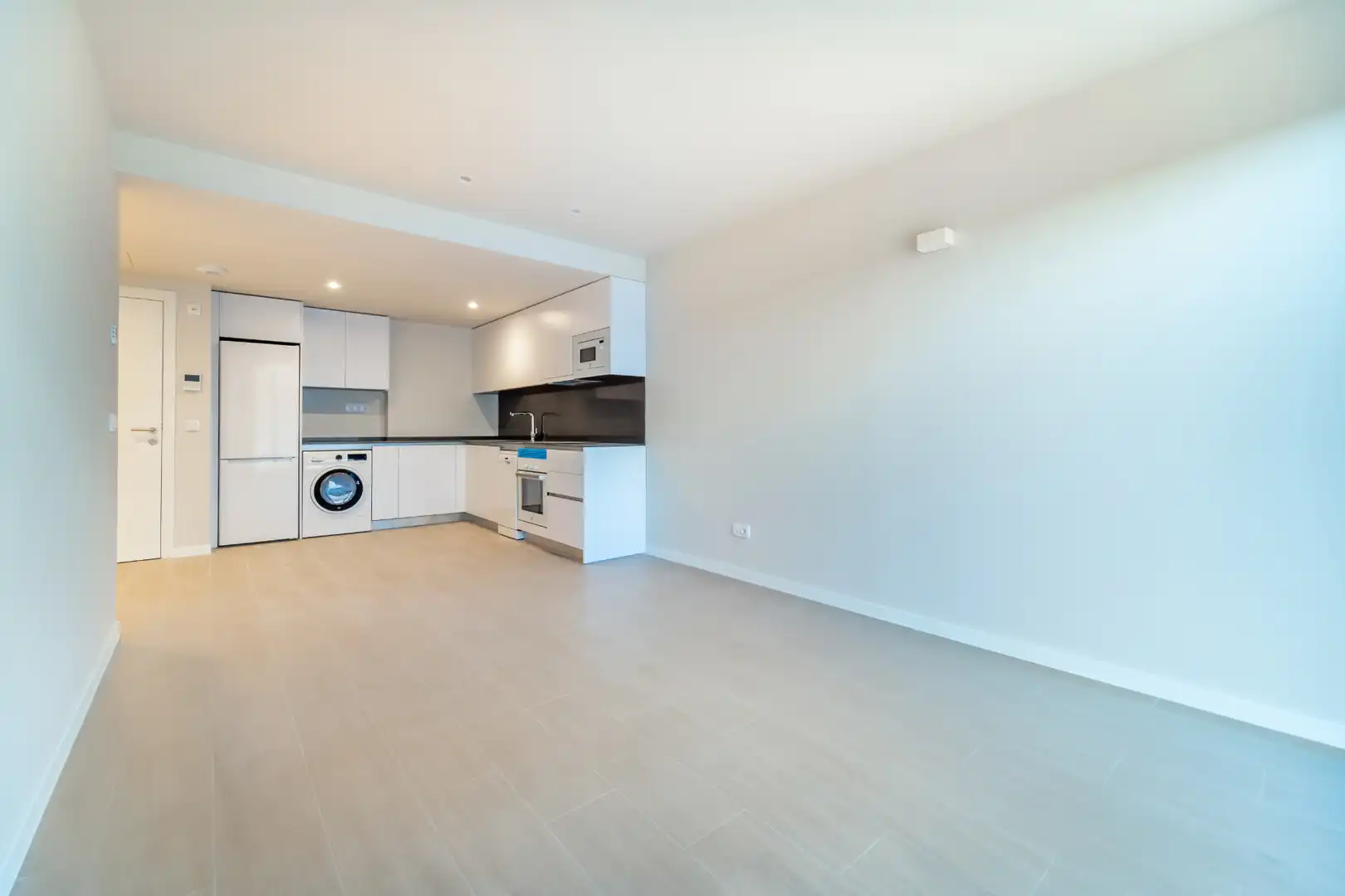 Flat for rent in Alcalá de Henares  with Air Conditioner, Terrace and Storage room