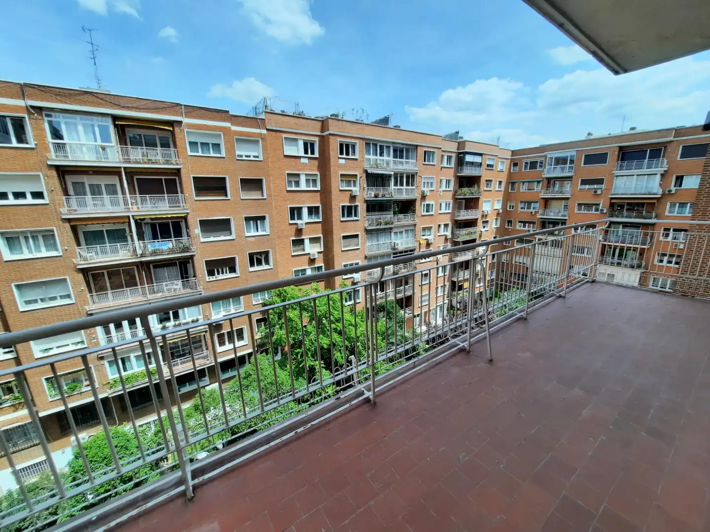 Terrasse von Wohnung zum Verkauf in Madrid mit Heizung, Parkett und Terrasse