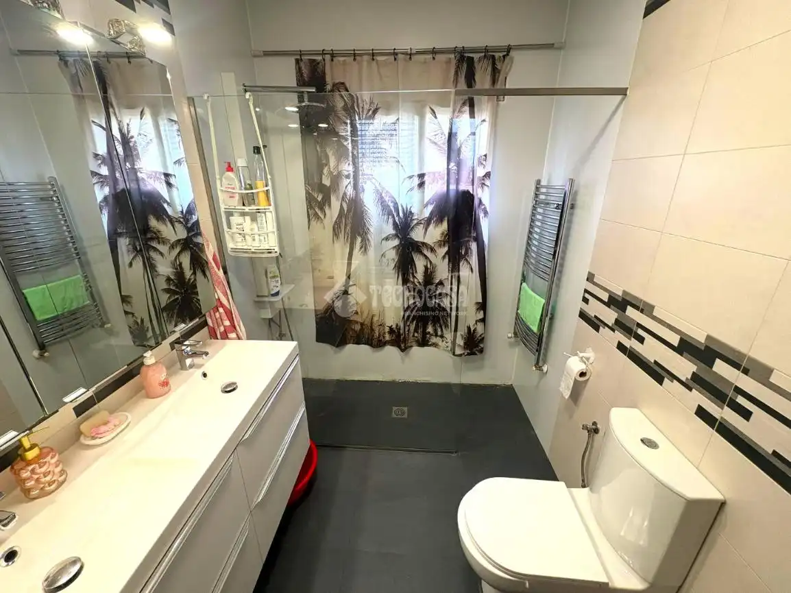 Bany de Casa o xalet en venda en Zaragoza amb Aire condicionat, Calefacció i Terrassa