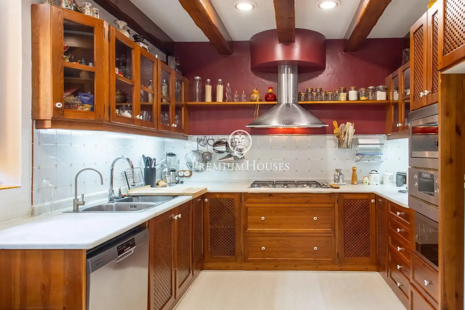 Cocina de Finca rústica en venta en Arenys de Munt con Aire acondicionado, Calefacción y Jardín privado