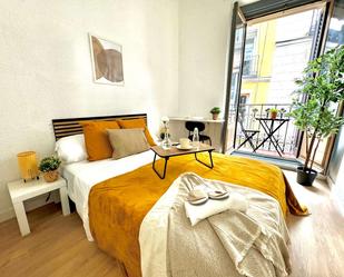 Flat to share in Cortes - Huertas