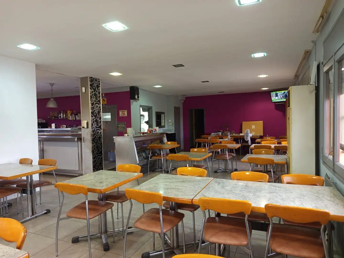 Commercial properties for sale in Granyanella  with Air Conditioner, Heating and Terrace