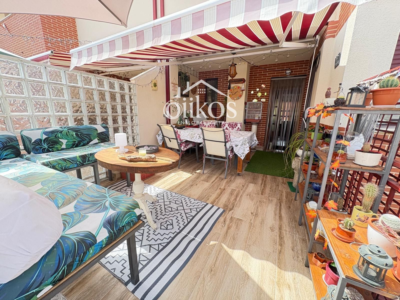 Terrace of Single-family semi-detached for sale in Villares de la Reina  with Heating, Swimming Pool and Balcony