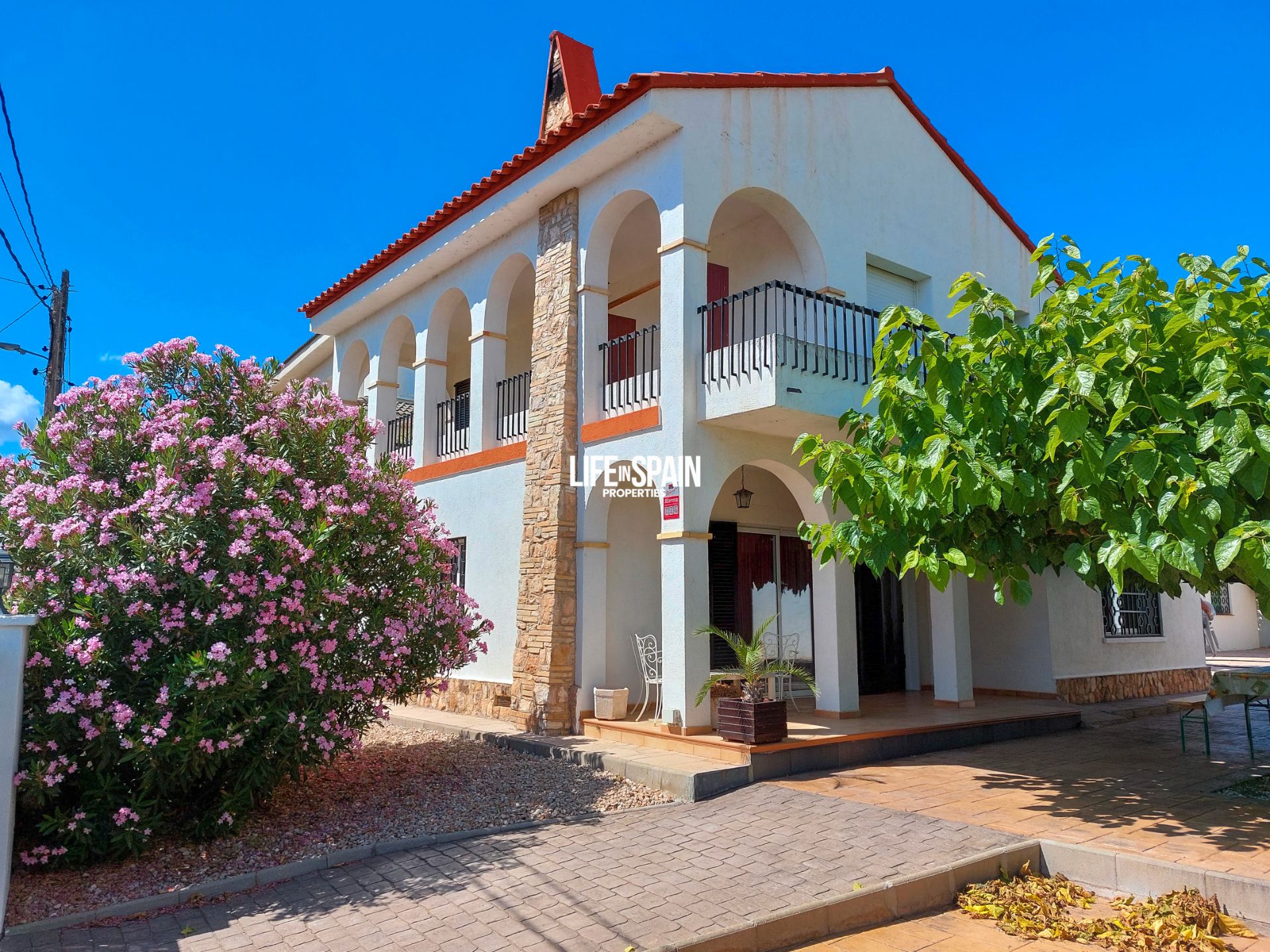 Vista exterior de Casa o chalet en venta en L'Ampolla con Aire acondicionado, Calefacción y Jardín privado