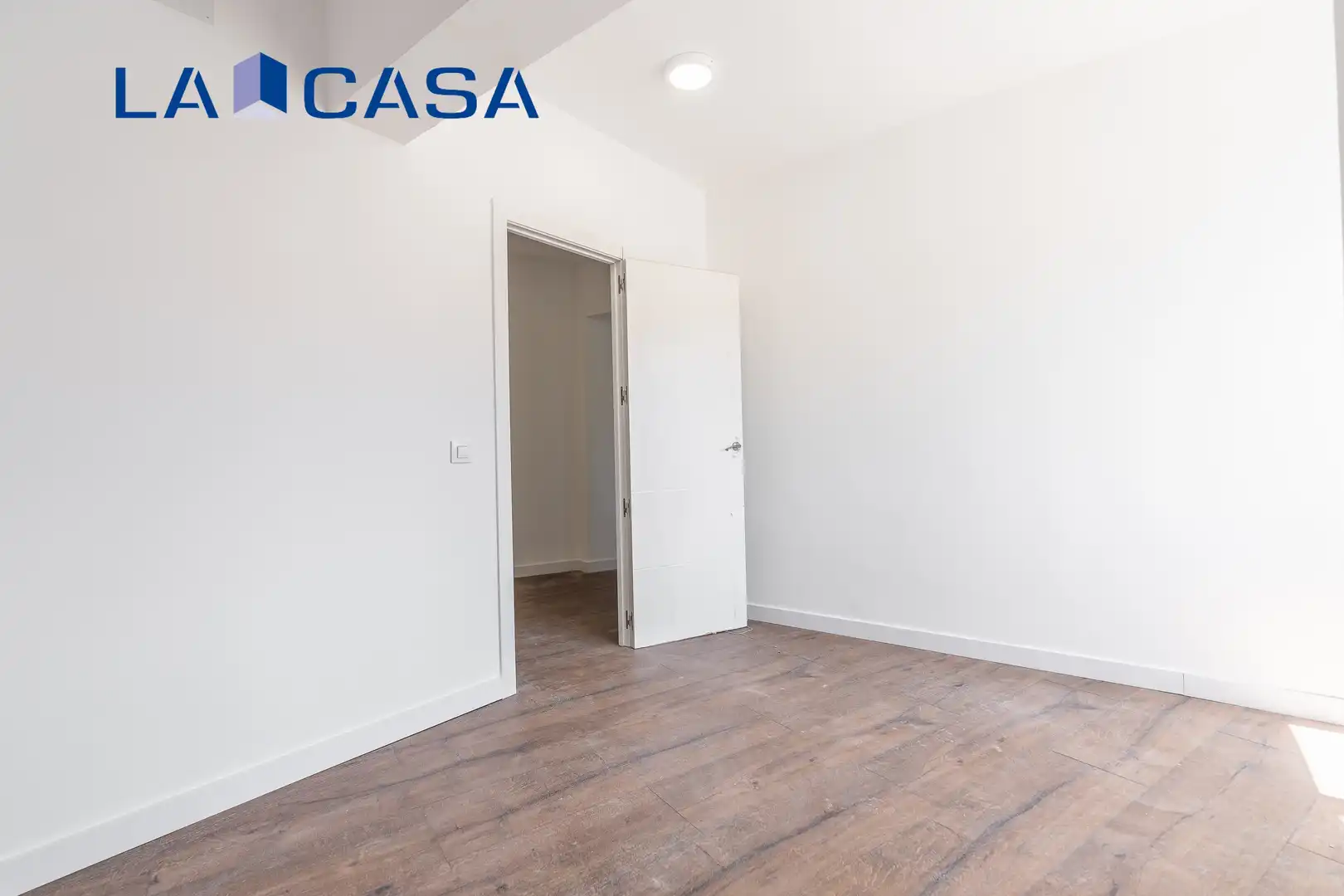 Habitación de Piso en venta en Madrid con Calefacción y Terraza