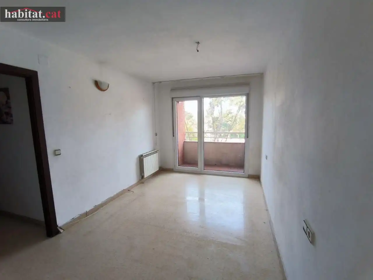 Bedroom of Flat for sale in Vilanova i la Geltrú  with Air Conditioner, Private garden and Balcony