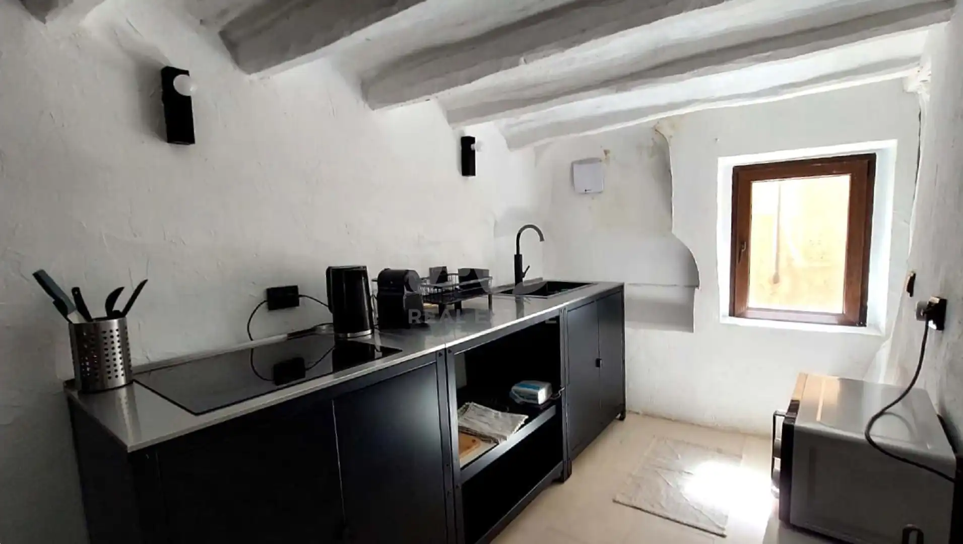 Country homes for sale in Montblanc