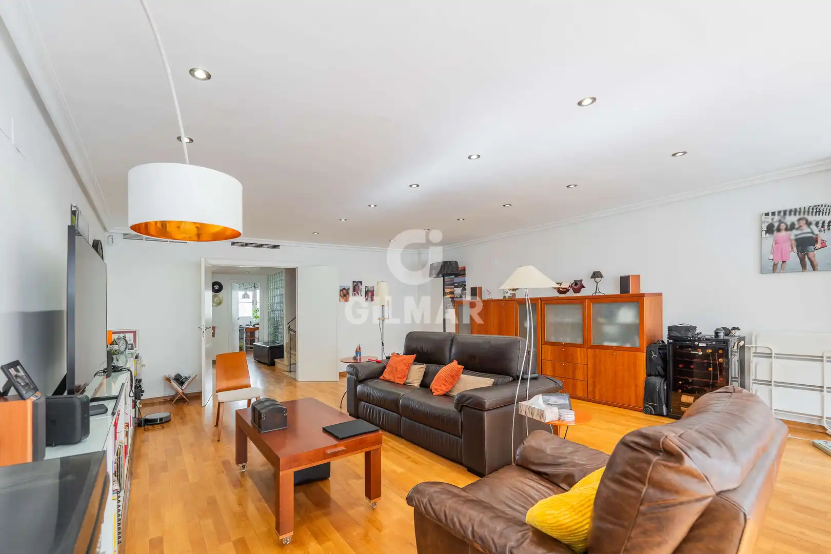 Sala de estar de Casa adosada en venta en Madrid con Calefacción, Jardín privado y Piscina