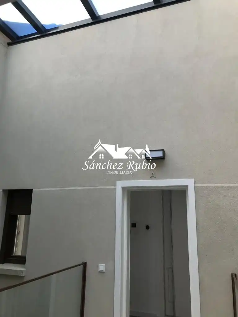 Vista exterior de Àtic de lloguer en Galapagar amb Calefacció, Terrassa i Traster