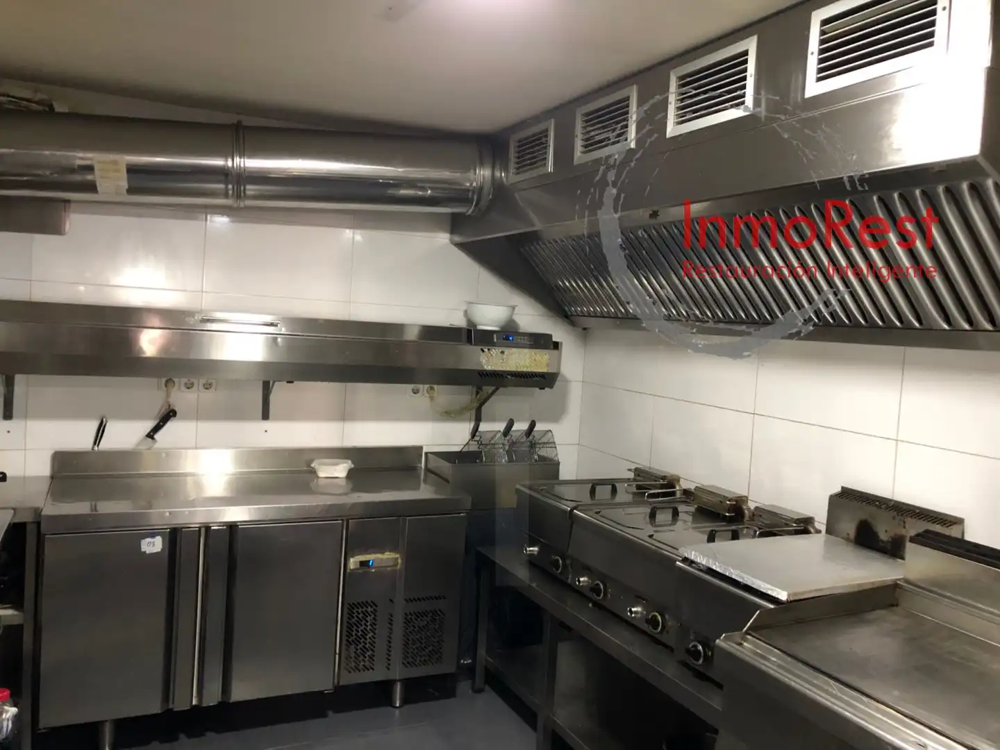 Kitchen of Commercial properties for rent in Madrid  with Air Conditioner