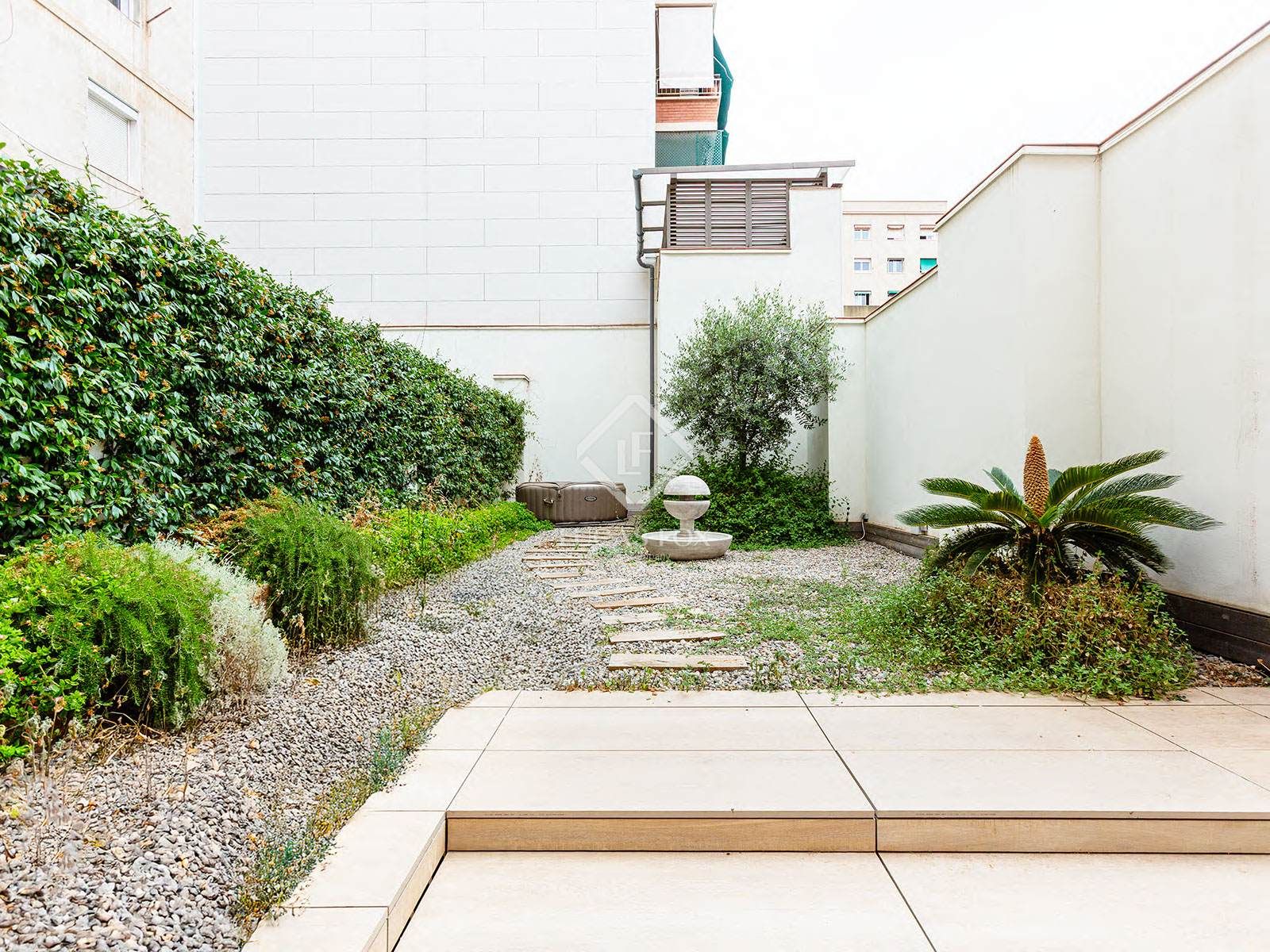 Garden of Flat for sale in  Barcelona Capital  with Air Conditioner, Heating and Parquet flooring