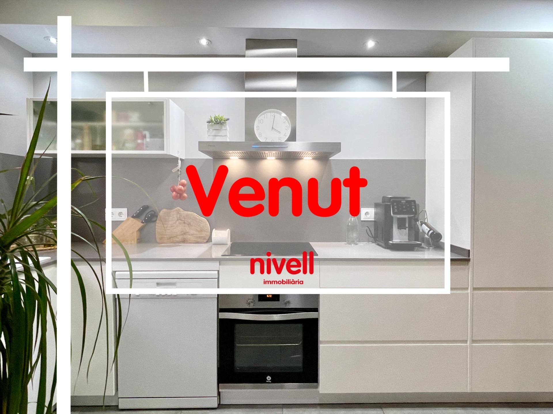 Kitchen of Single-family semi-detached for sale in Les Franqueses del Vallès  with Air Conditioner, Heating and Terrace