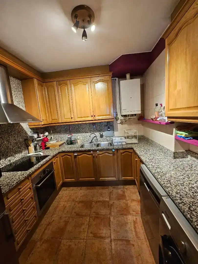 Cocina de Piso para compartir en Camprodon con Aire acondicionado, Parquet y Amueblado