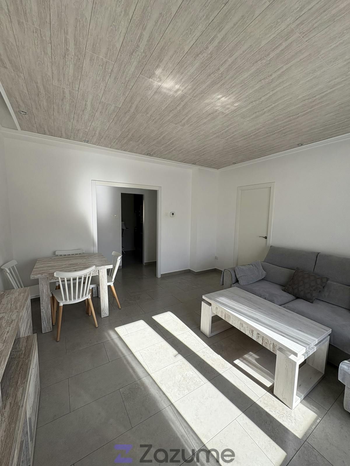 Sala d'estar de Pis de lloguer en  Zaragoza Capital amb Aire condicionat, Calefacció i Terrassa