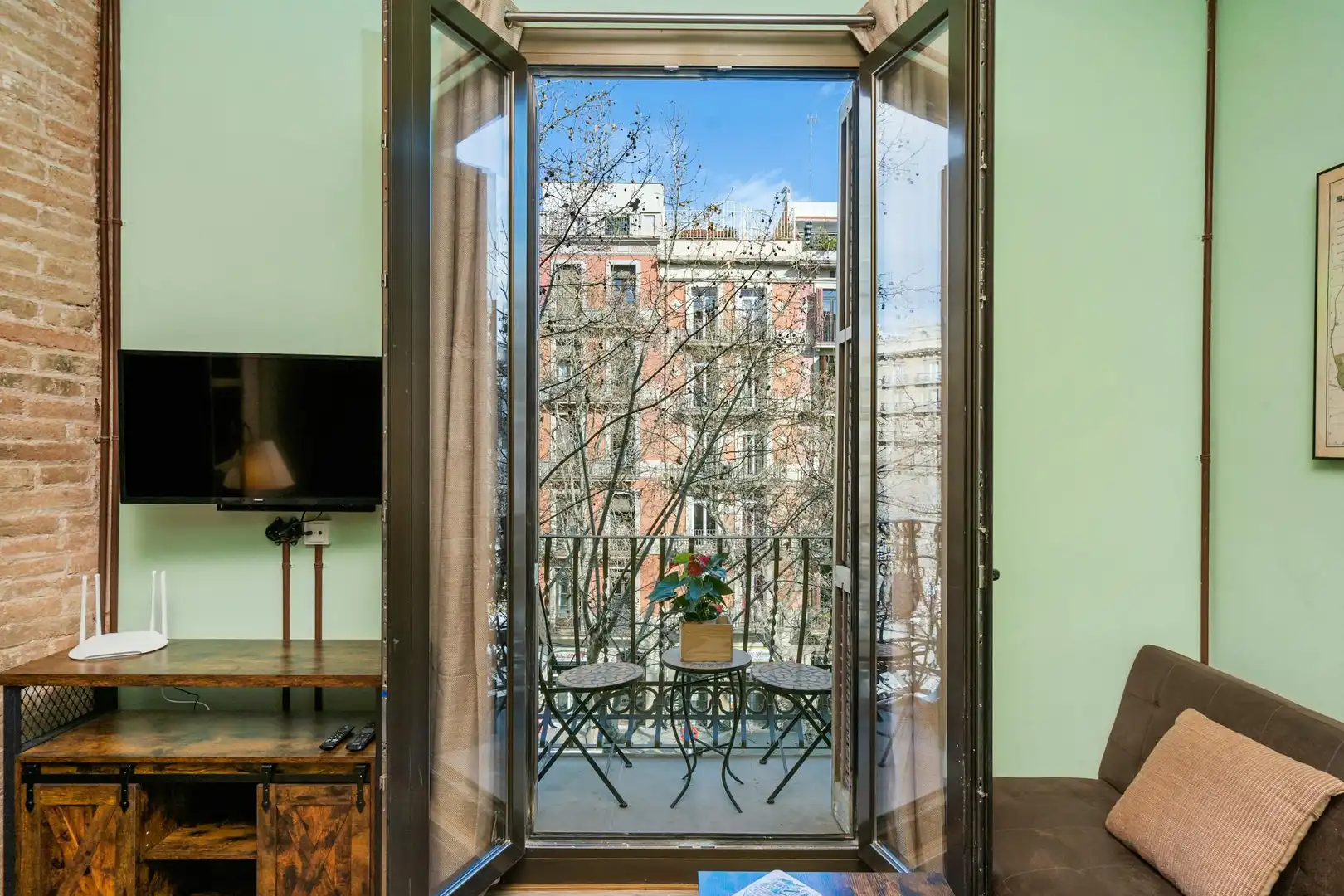 Balcony of Flat for rent in Barcelona  with Air Conditioner, Heating and Furnished