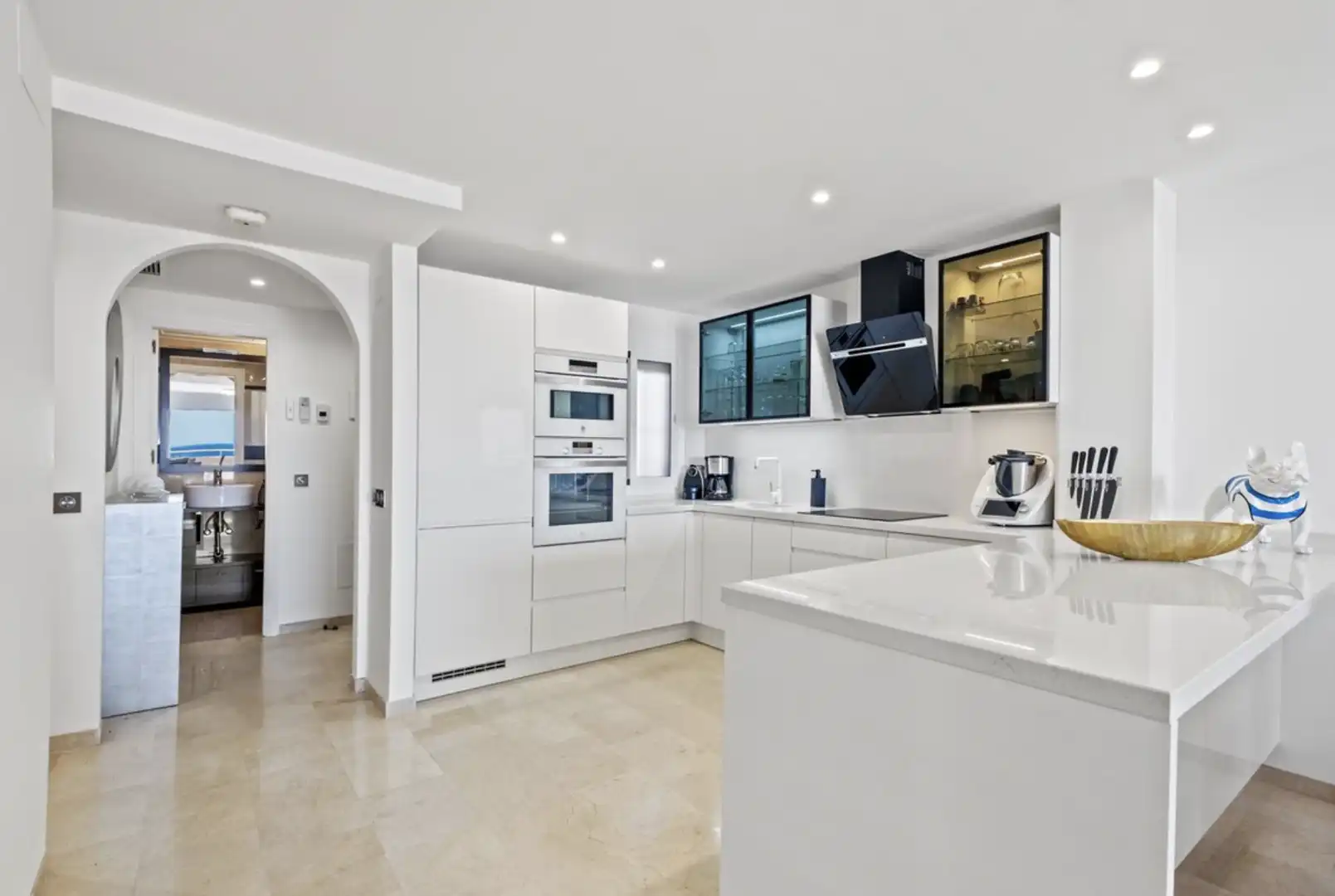 Cocina de Apartamento en venta en Estepona con Aire acondicionado, Calefacción y Terraza