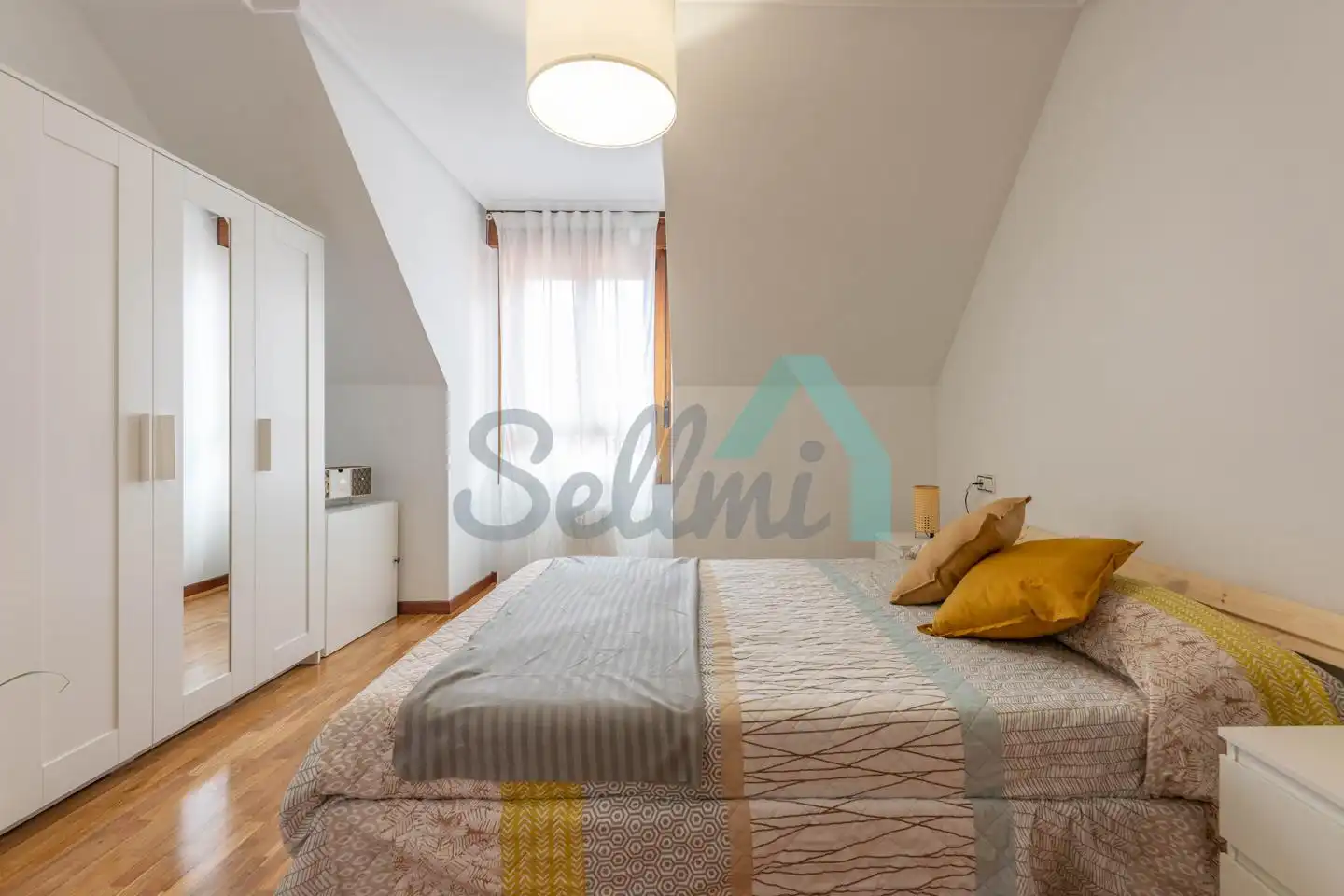 Dachboden zur Miete in Calle Bernardo Casielles, Argañosa