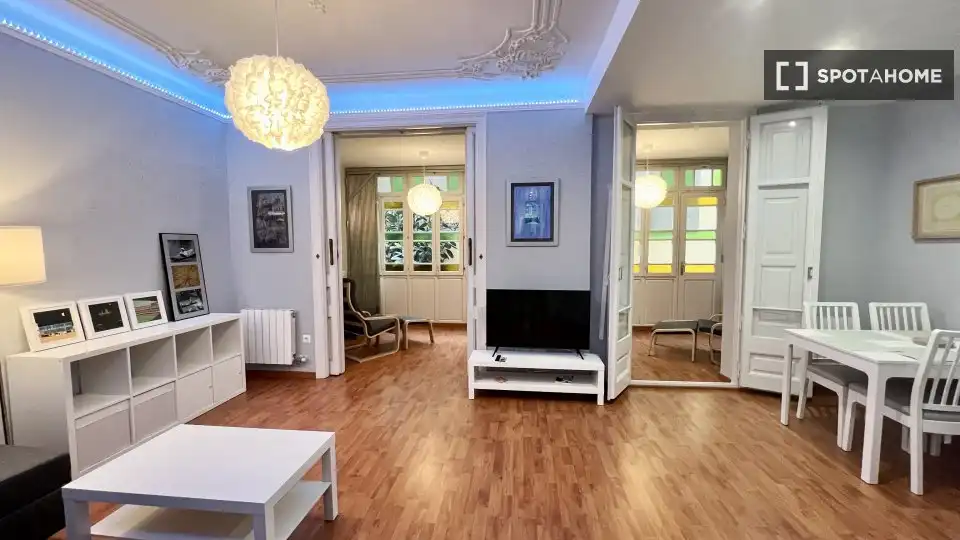 Flat with terrace to rent in Eixample, imagen 5