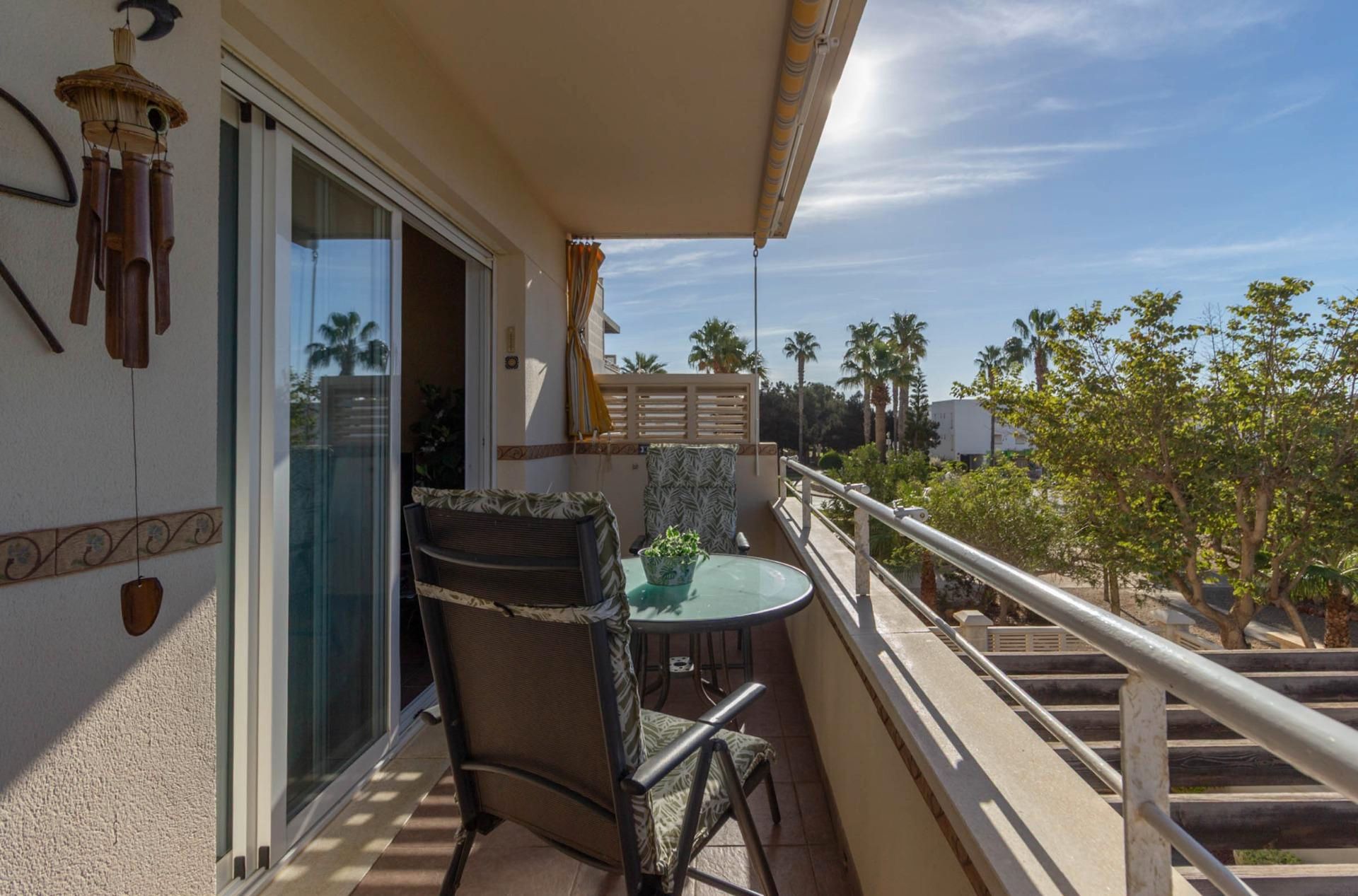 Terrassa de Pis en venda en  Almería Capital amb Aire condicionat, Calefacció i Jardí privat