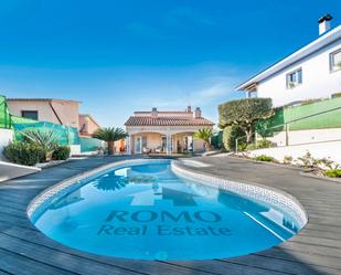 Piscina de Casa o xalet en venda en Polinyà amb Aire condicionat, Terrassa i Piscina