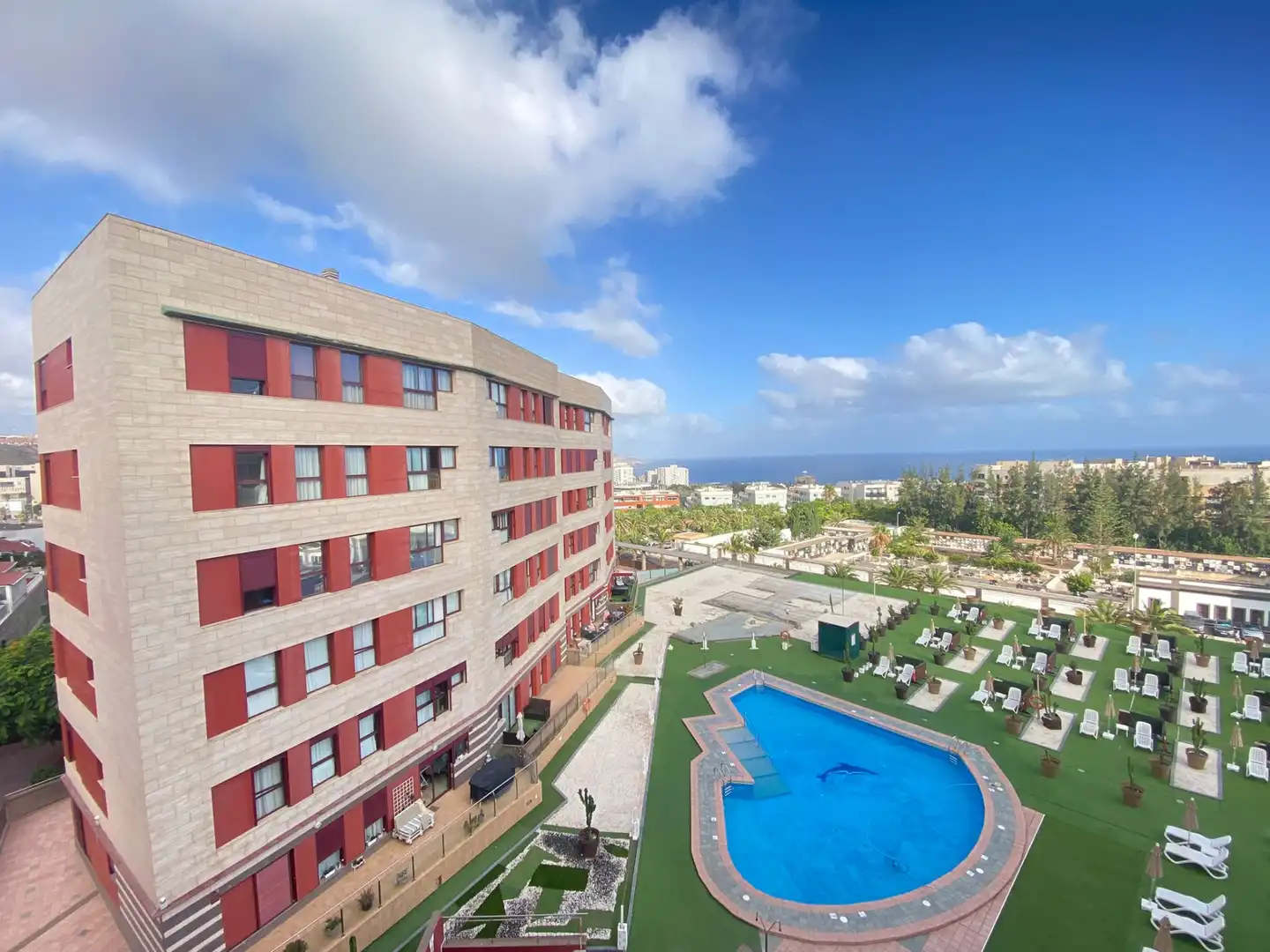 Vista exterior de Pis de lloguer en Las Palmas de Gran Canaria amb Moblat i Piscina comunitària